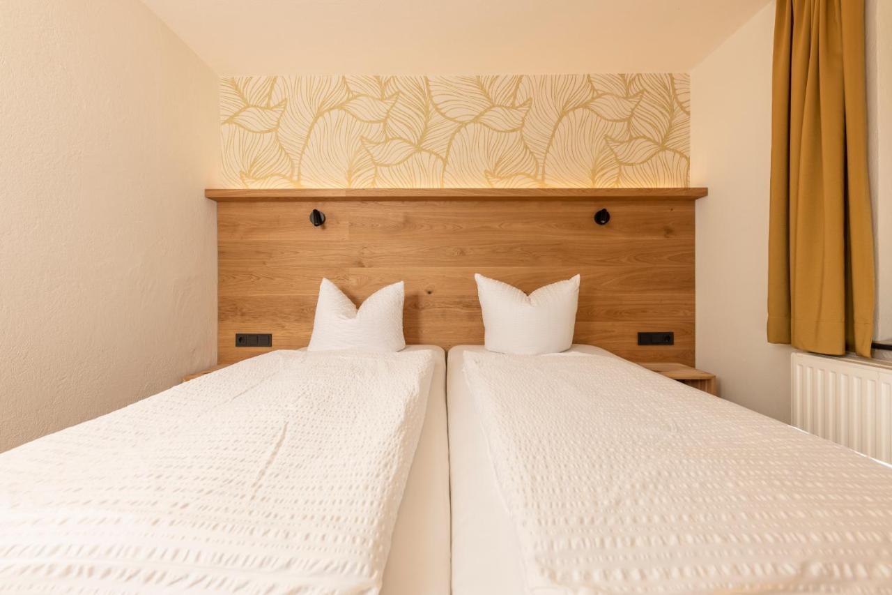 Pension Gulla - Ferienhaus Appartements B&B Neustift im Stubaital Zewnętrze zdjęcie