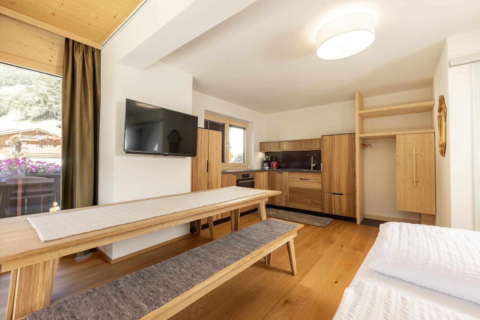 Pension Gulla - Ferienhaus Appartements B&B Neustift im Stubaital Zewnętrze zdjęcie